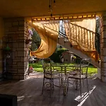 Villa La Magnolia - Private Beach Access, Garden, Views