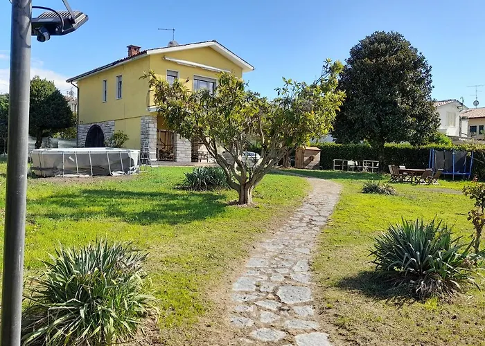 Villa La Magnolia - Private Beach Access, Garden, Views